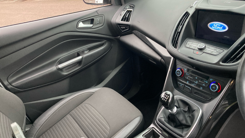 Ford Kuga 2.0 TDCi Titanium Edition 5dr 2WD Diesel Estate